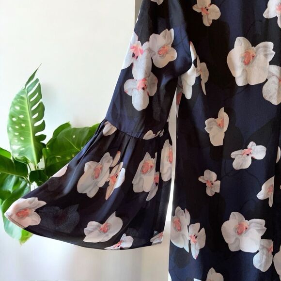 Banana Republic Floral Bell-Sleeve Dress in Navy - Picture 8 of 11